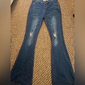 Celebrity ace jeans .